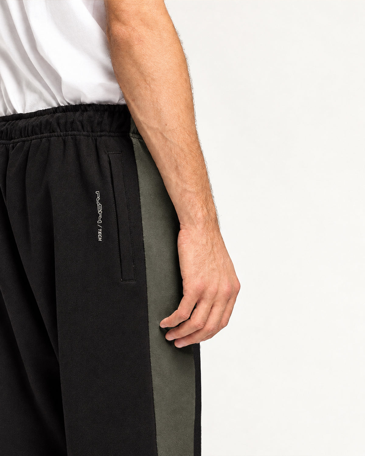 Jogging Rusty Implosion Trackpant Black