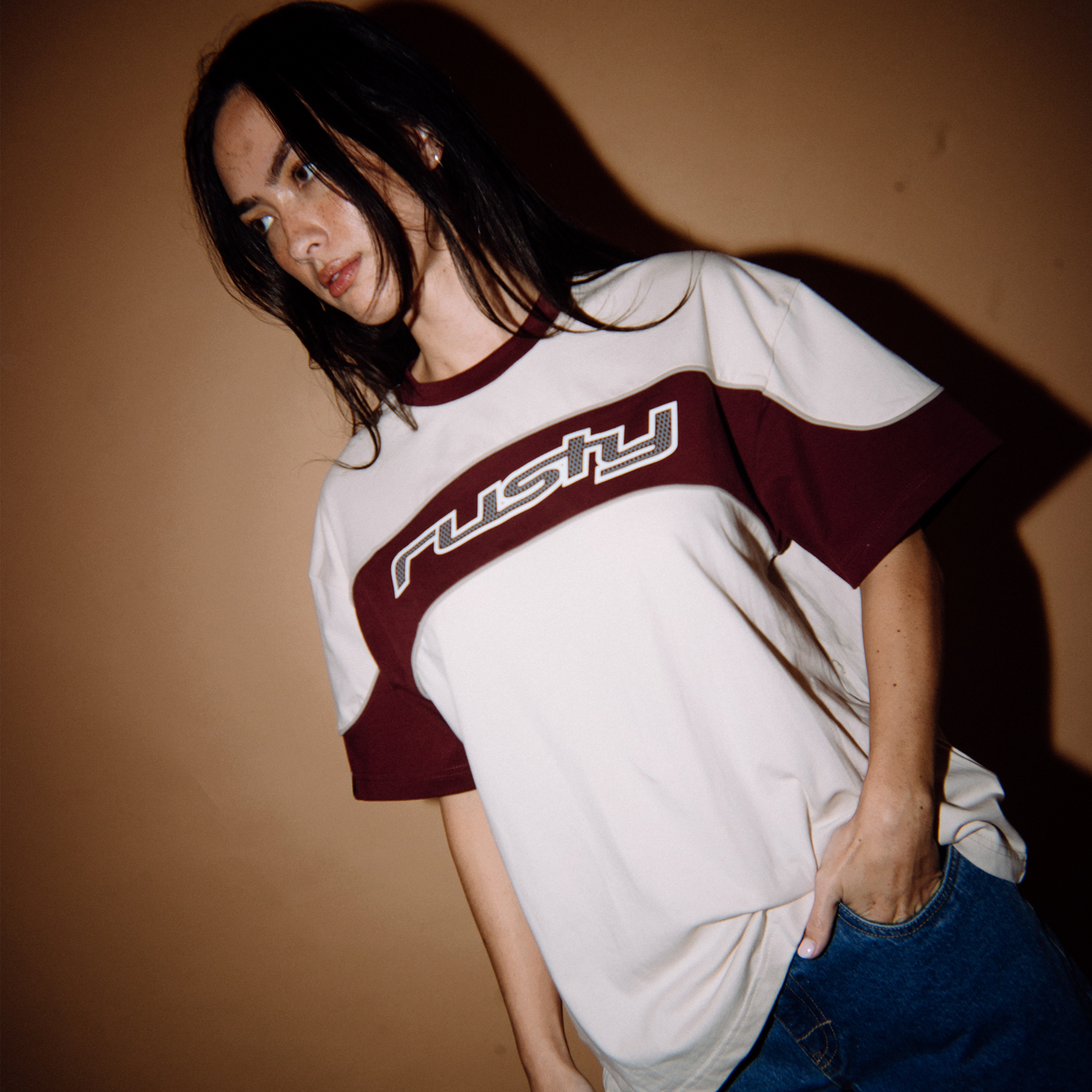 Remera Mc Rusty Kinetic Oversize Tee Cream/Burgundy