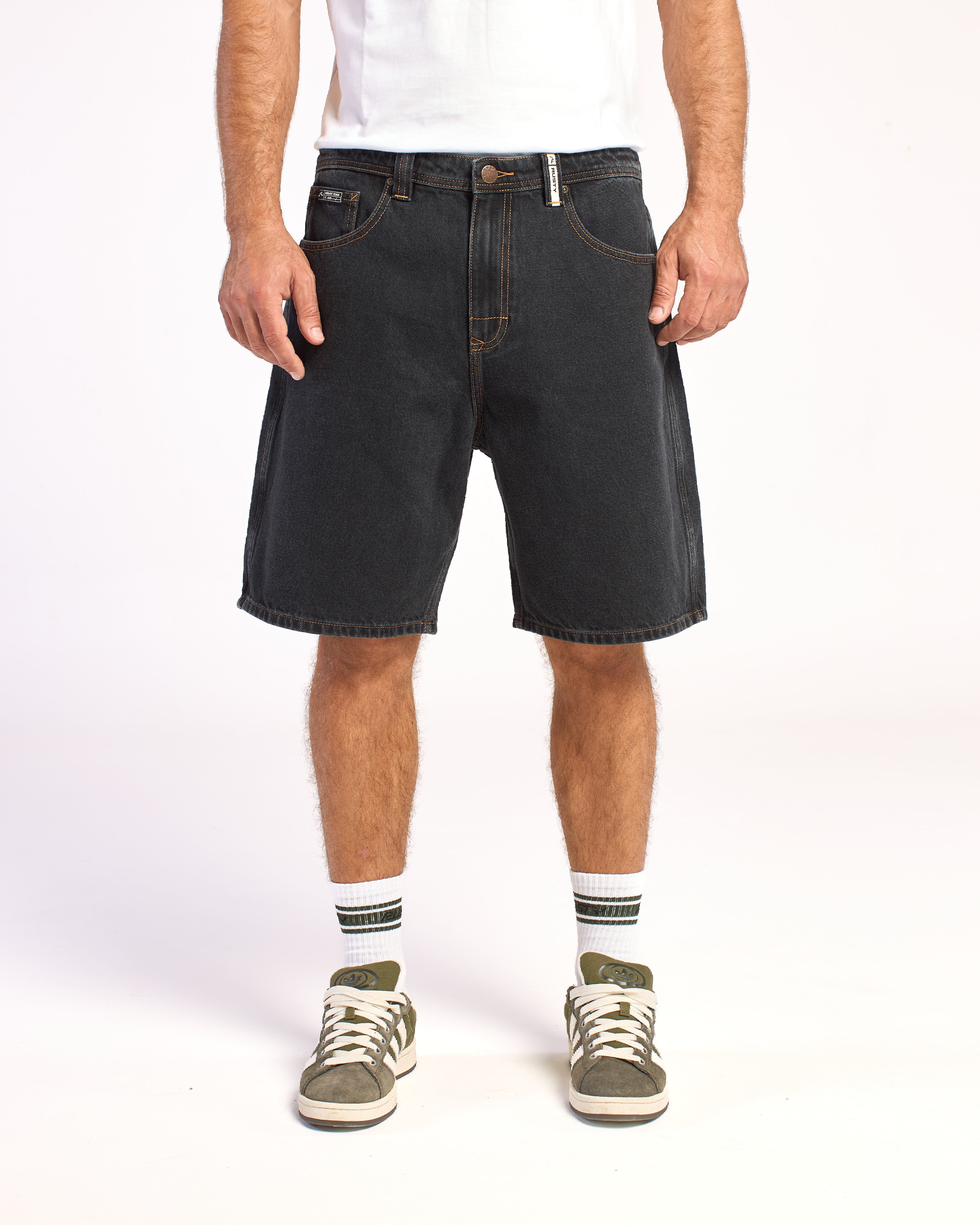 Bermuda Rusty Lucifer 3 Ws Black