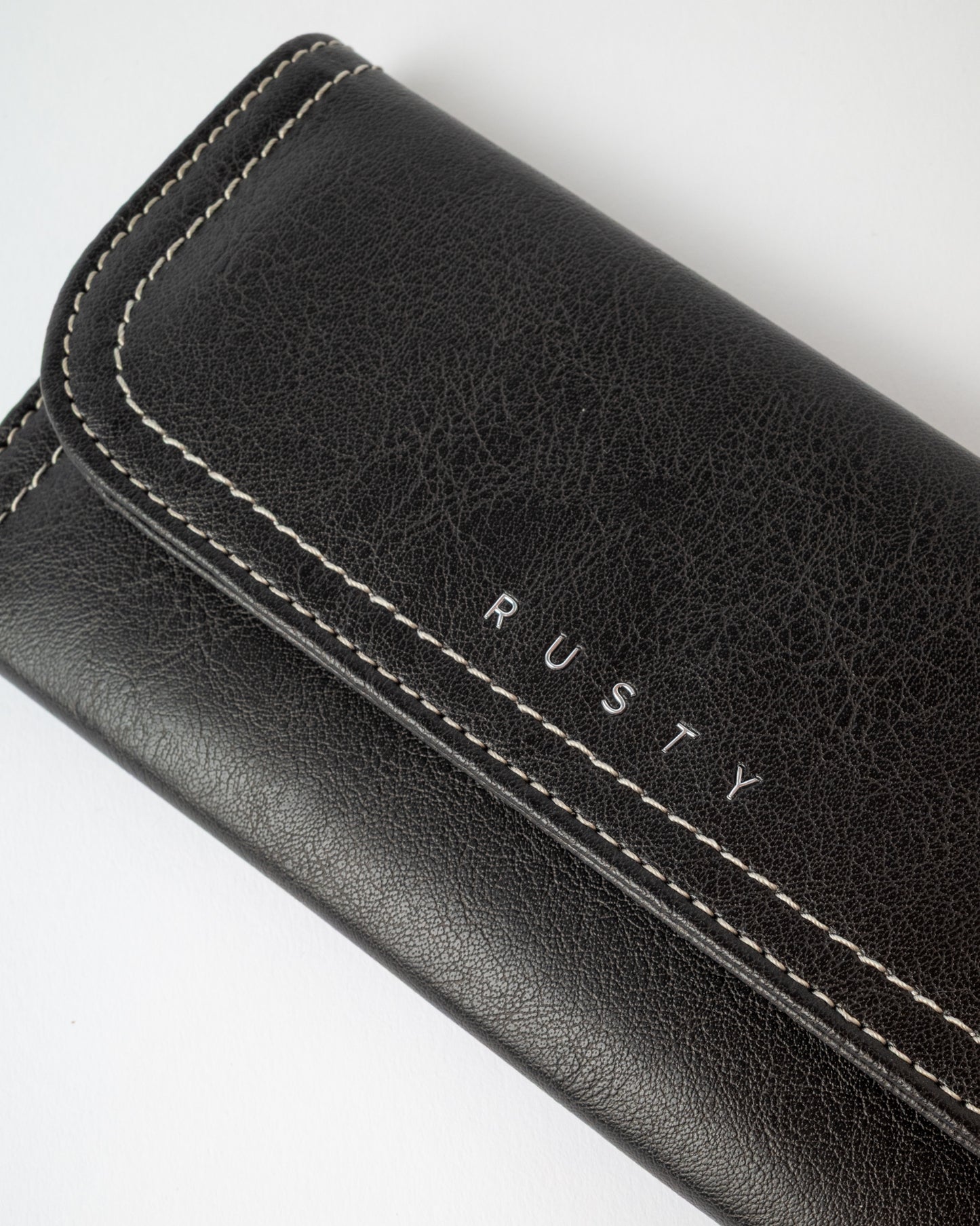 Billetera Rusty Mallory Flap Wallet Black