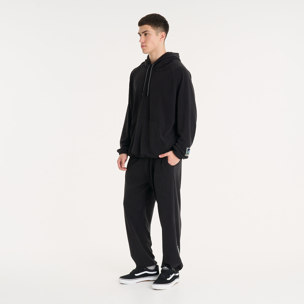 Buzo Vulk Parker Hood Black