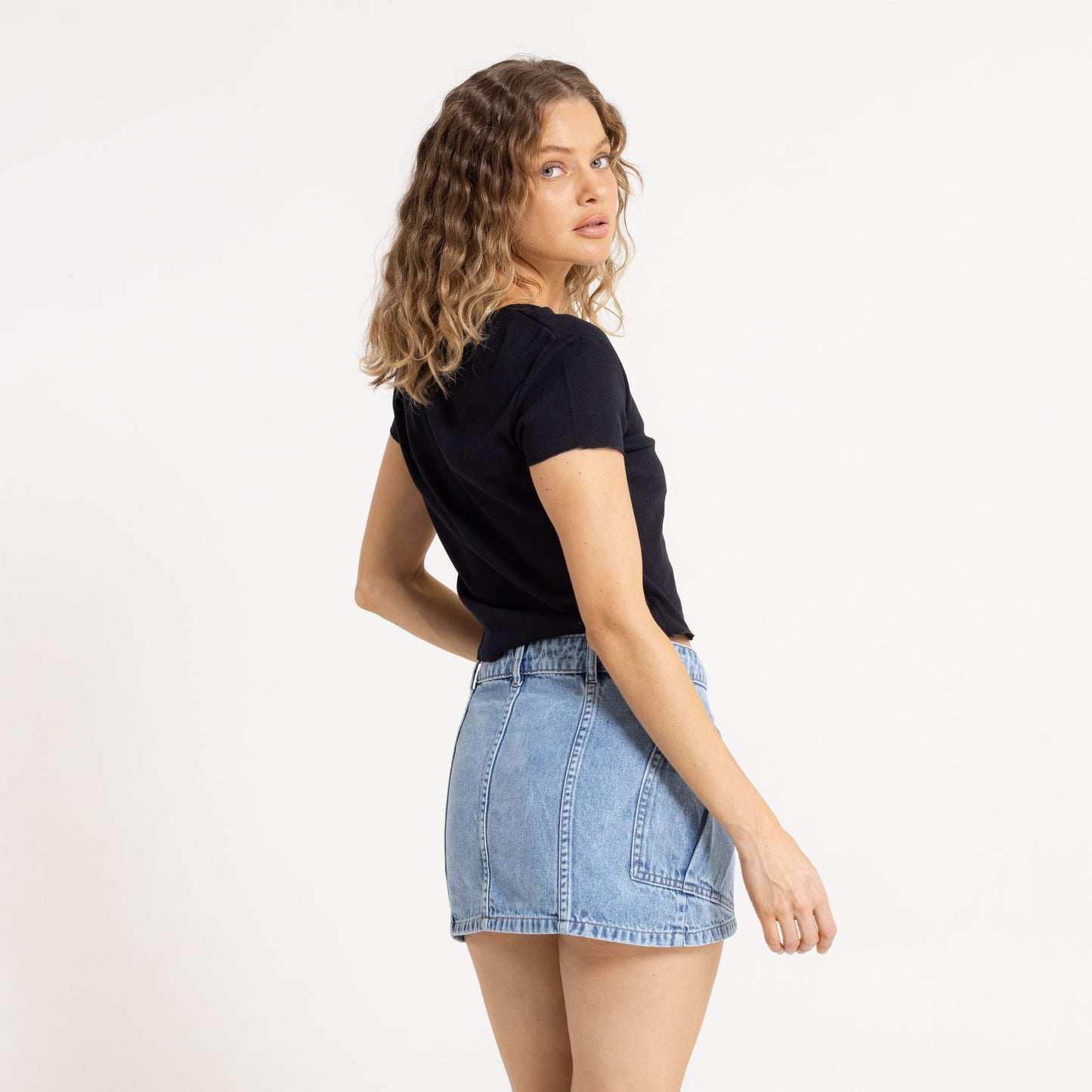 Remera Mc Rusty Polly Anna Pointelle Baby Tee Ld Black