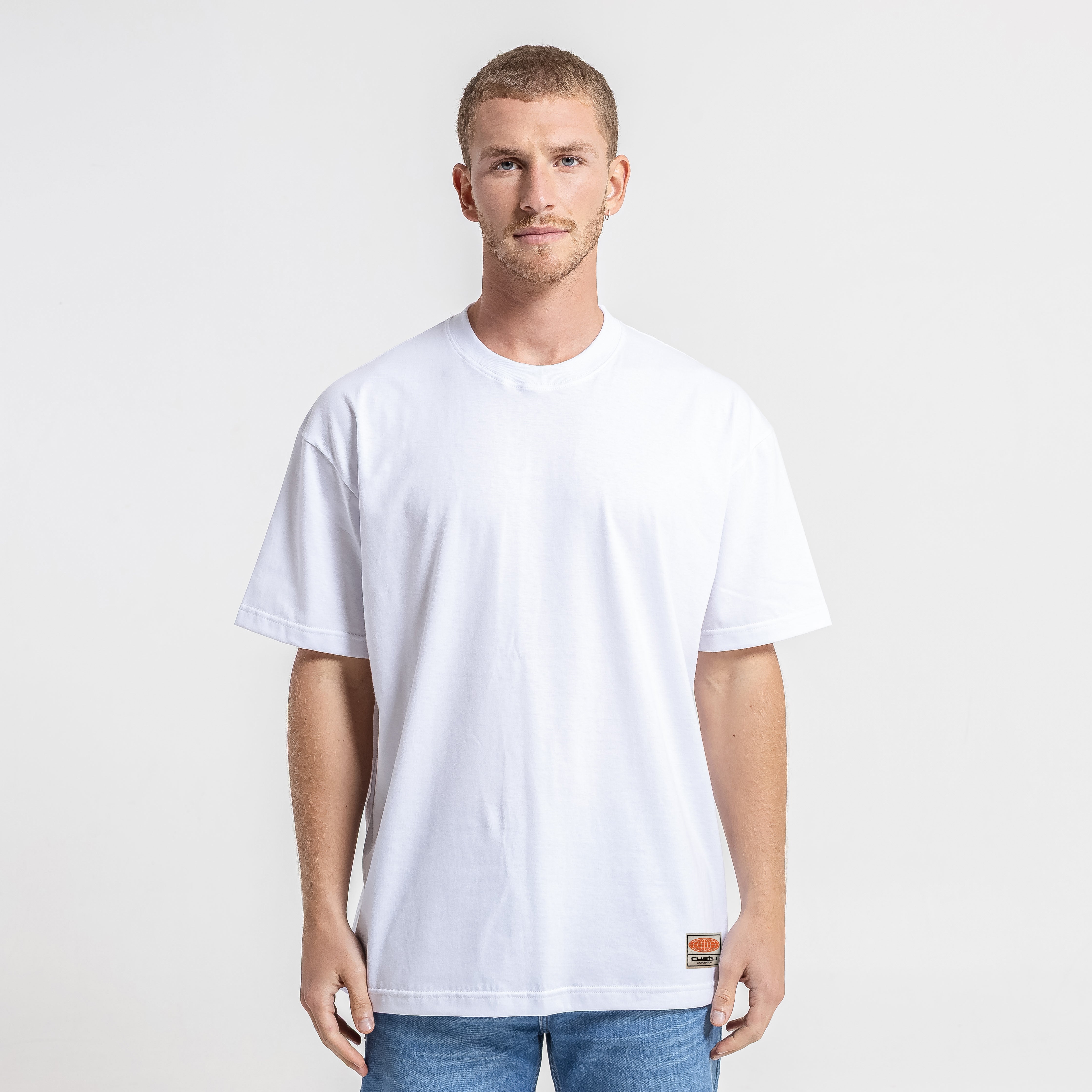 ESSENTIAL TEE