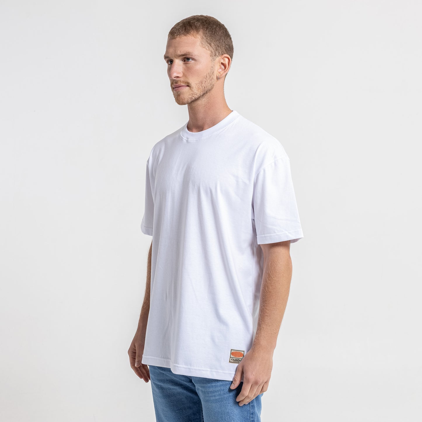 ESSENTIAL TEE