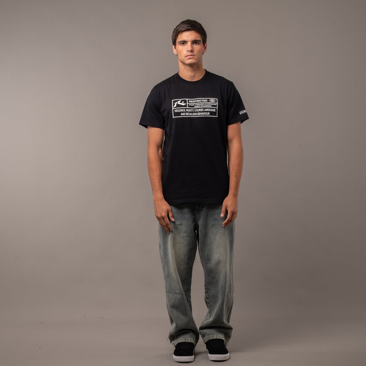 Remera Rusty Restricted Megabig Black