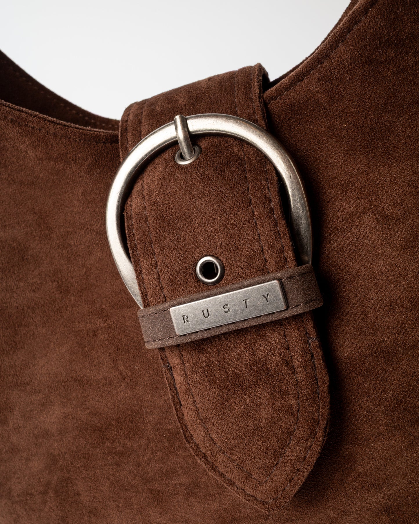 Cartera Rusty Rodeo Suede Shoulder Bag Pinecone