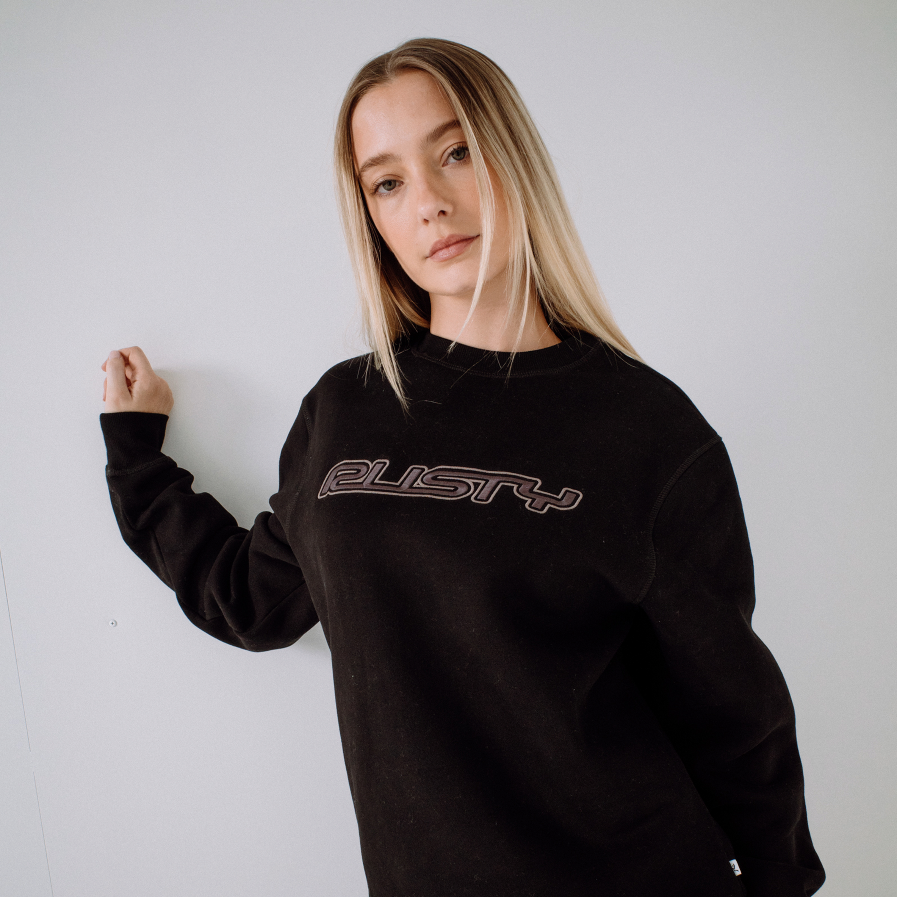 Buzo Rusty R Essential Oversized Crew Fleece Black