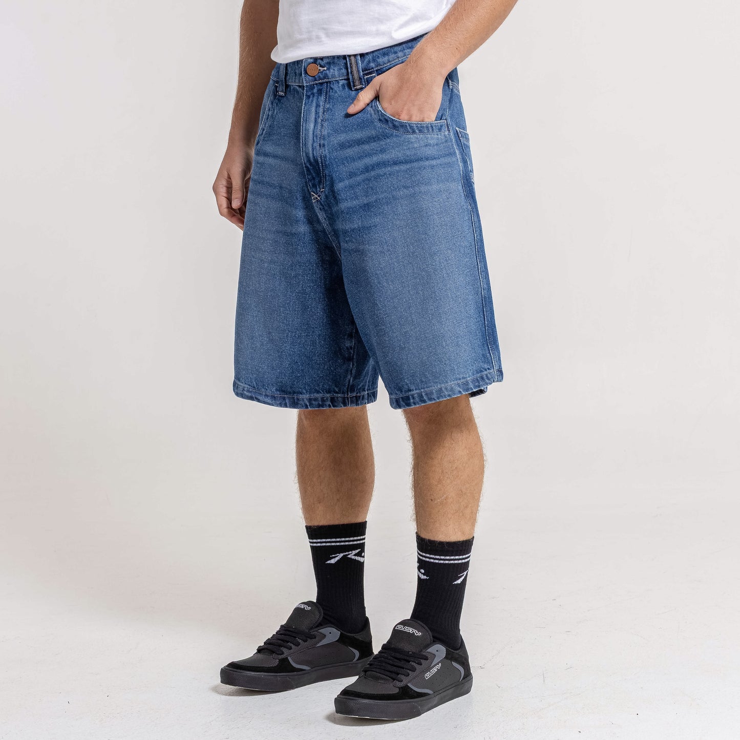 Bermuda Rusty Rush Hour Ws Dark Dirty