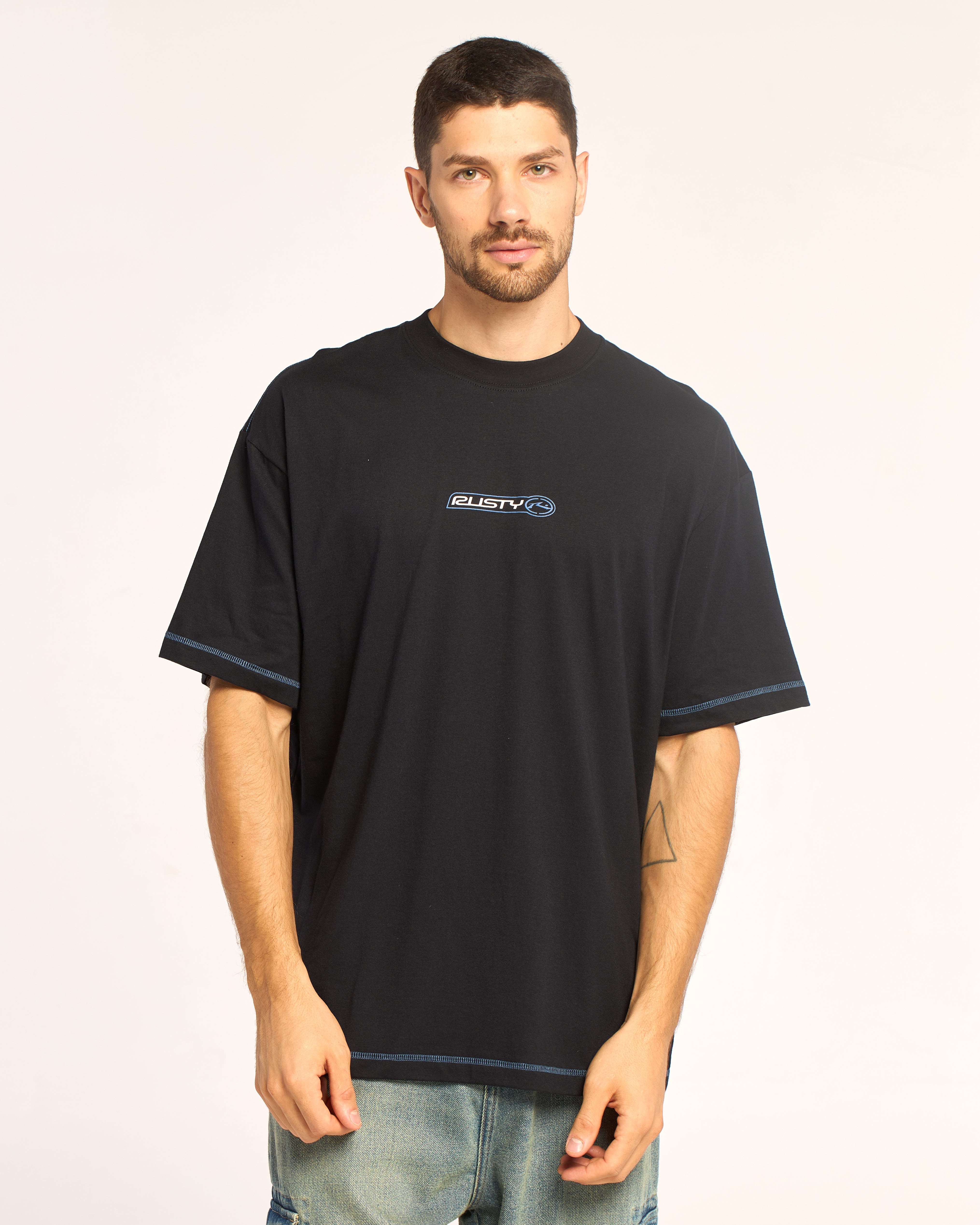 Remera Mc Rusty Bus Down Tee Ov Black