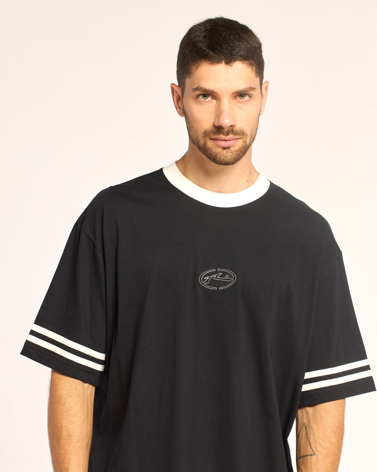 Remera Mc Rusty Domex Tee Ov Black