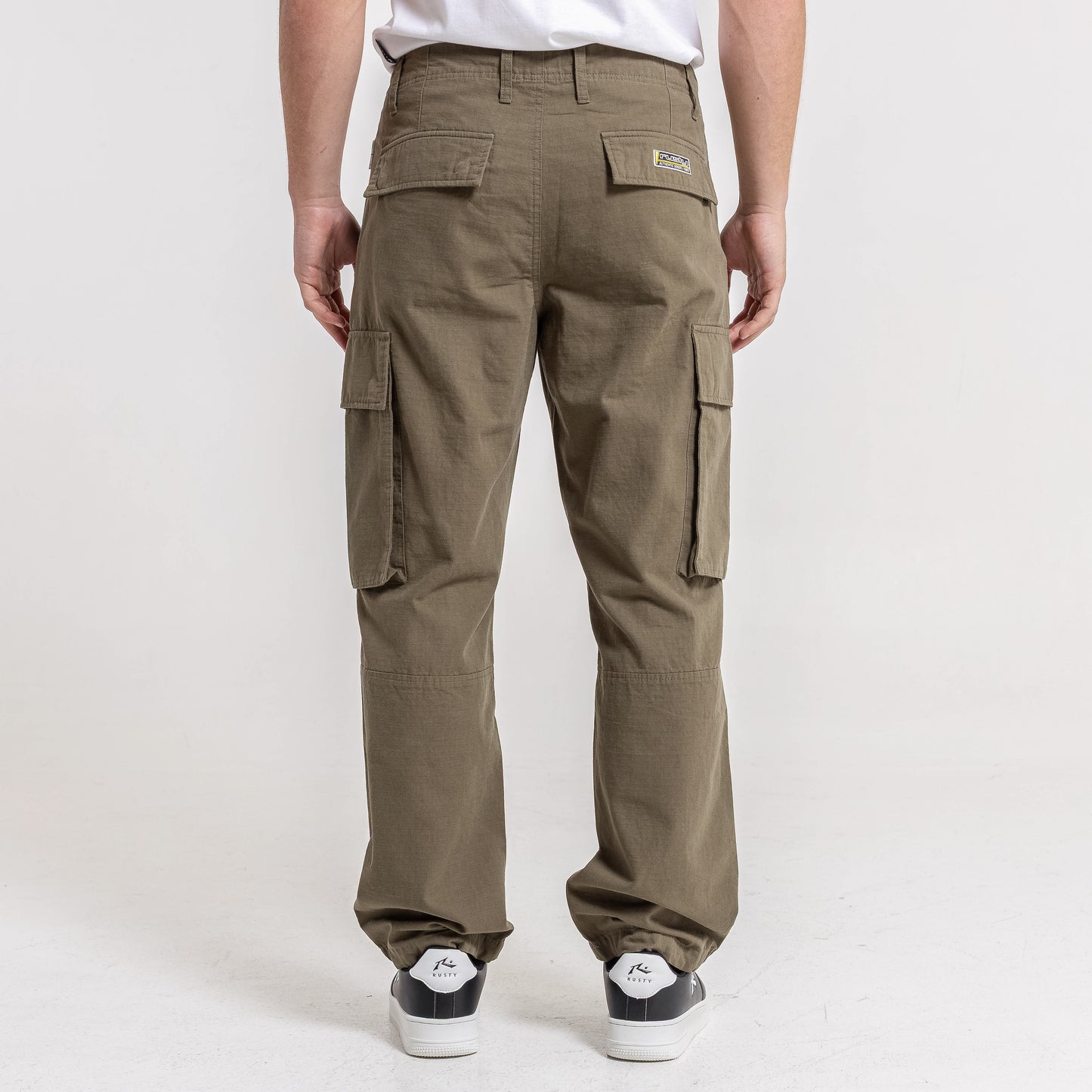 Pantalon Rusty Jonestown Parachute Pant* Army