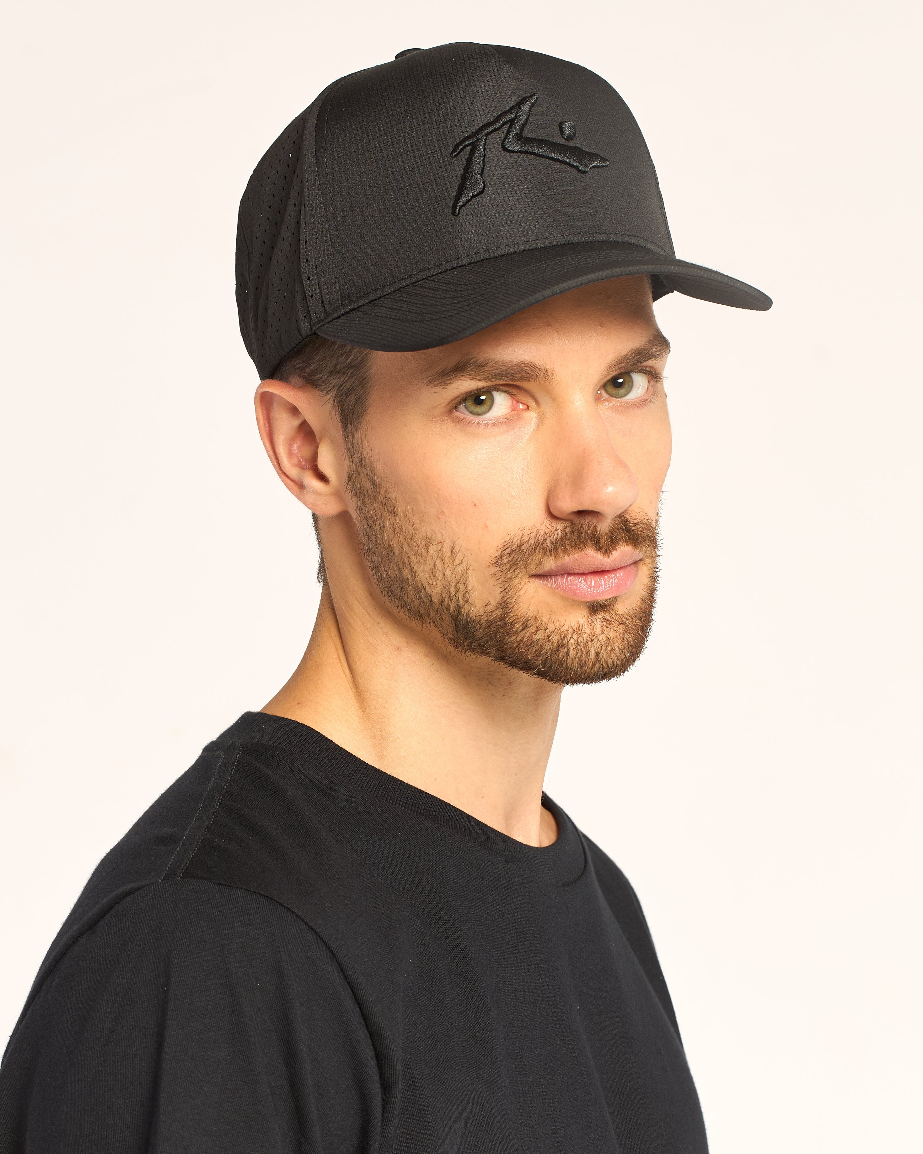 Gorra Rusty Anchor Man Trucker Negra 2