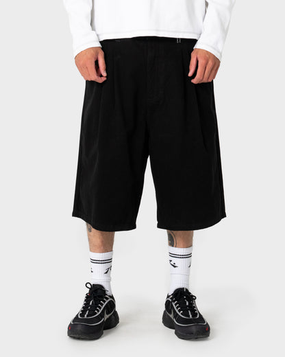 Bermuda Rusty Enigma Pleated Short Black