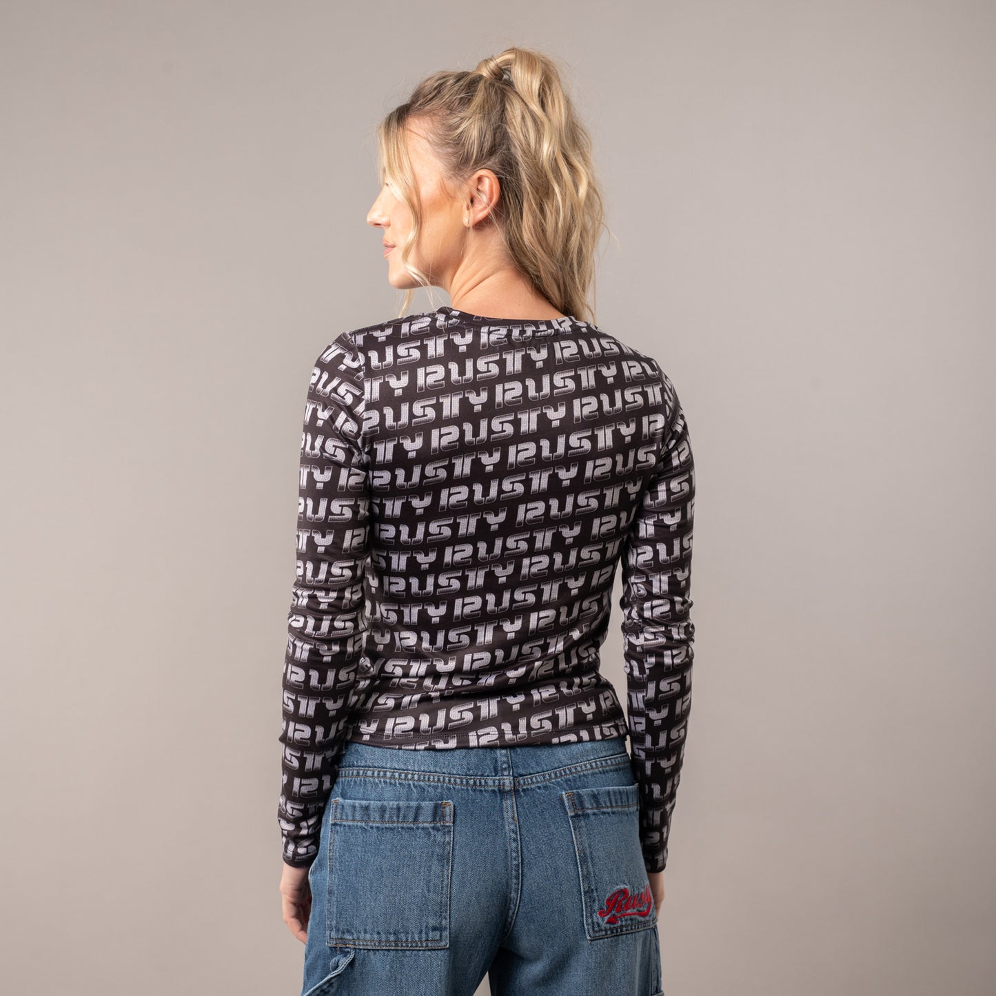 Fashion Top Rusty Sketch Ls Black