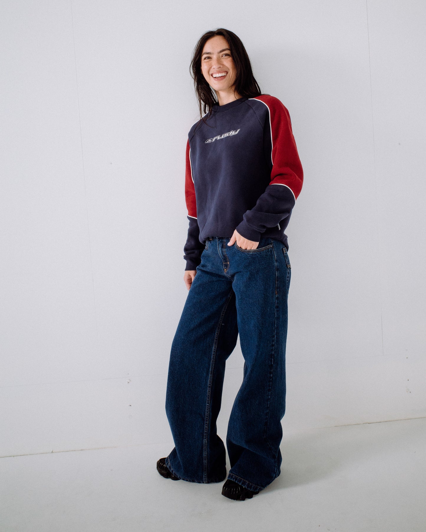 Buzo Rusty South Of The River Oversize Crew Fleece Navy/Red