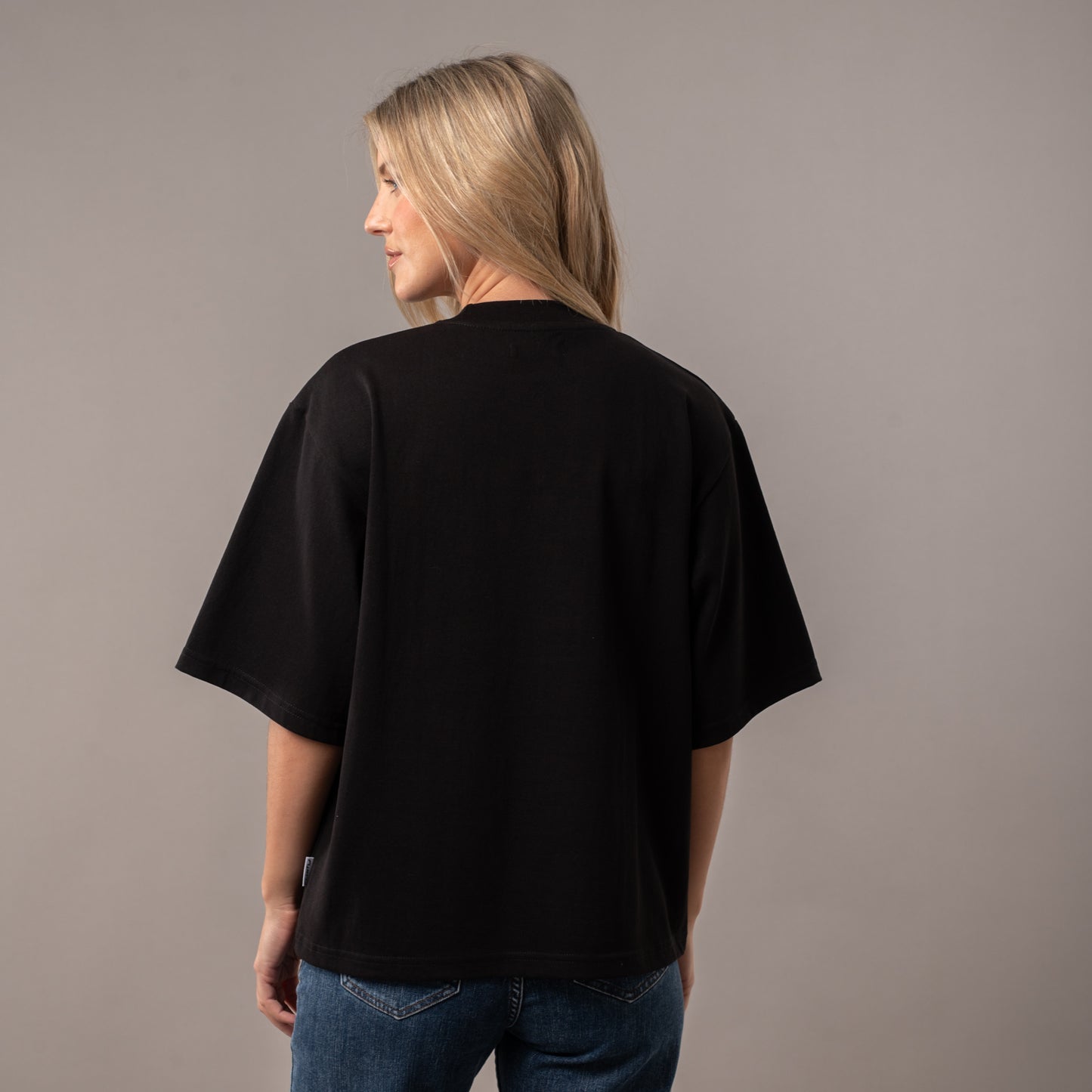 Remera Rusty Steezy Cropped Boxy Ld Black
