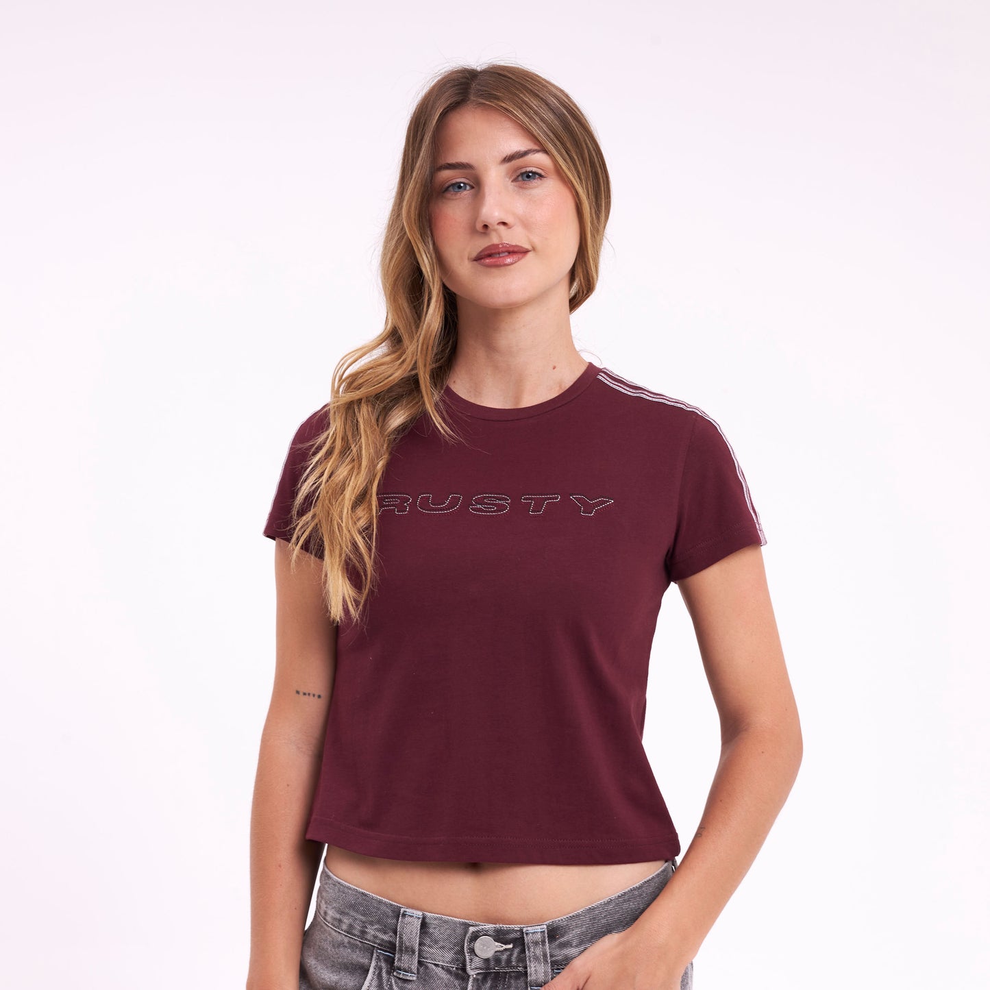 Remera Mc Rusty Stitched Up Relaxed Mini Tee Ld Burgundy