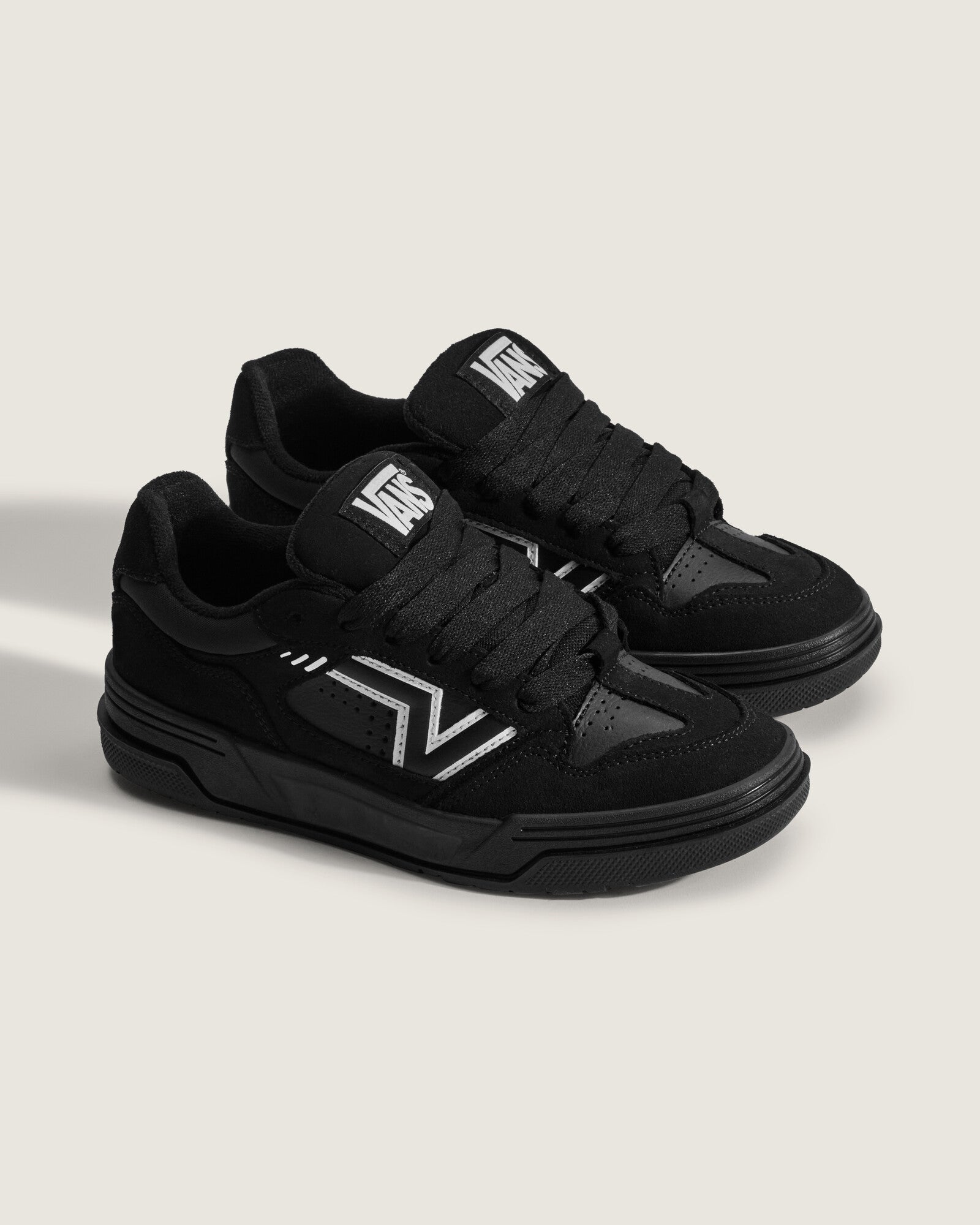 Zapatillas Vans Upland Black/Black/White