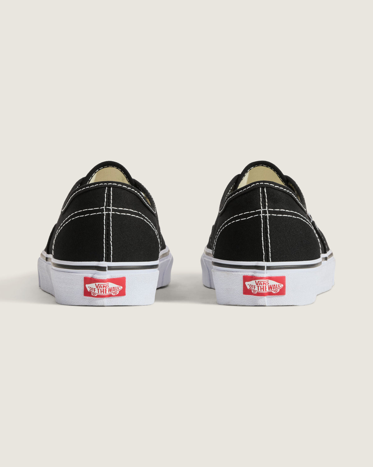 Zapatillas Vans UA Authentic Black/White
