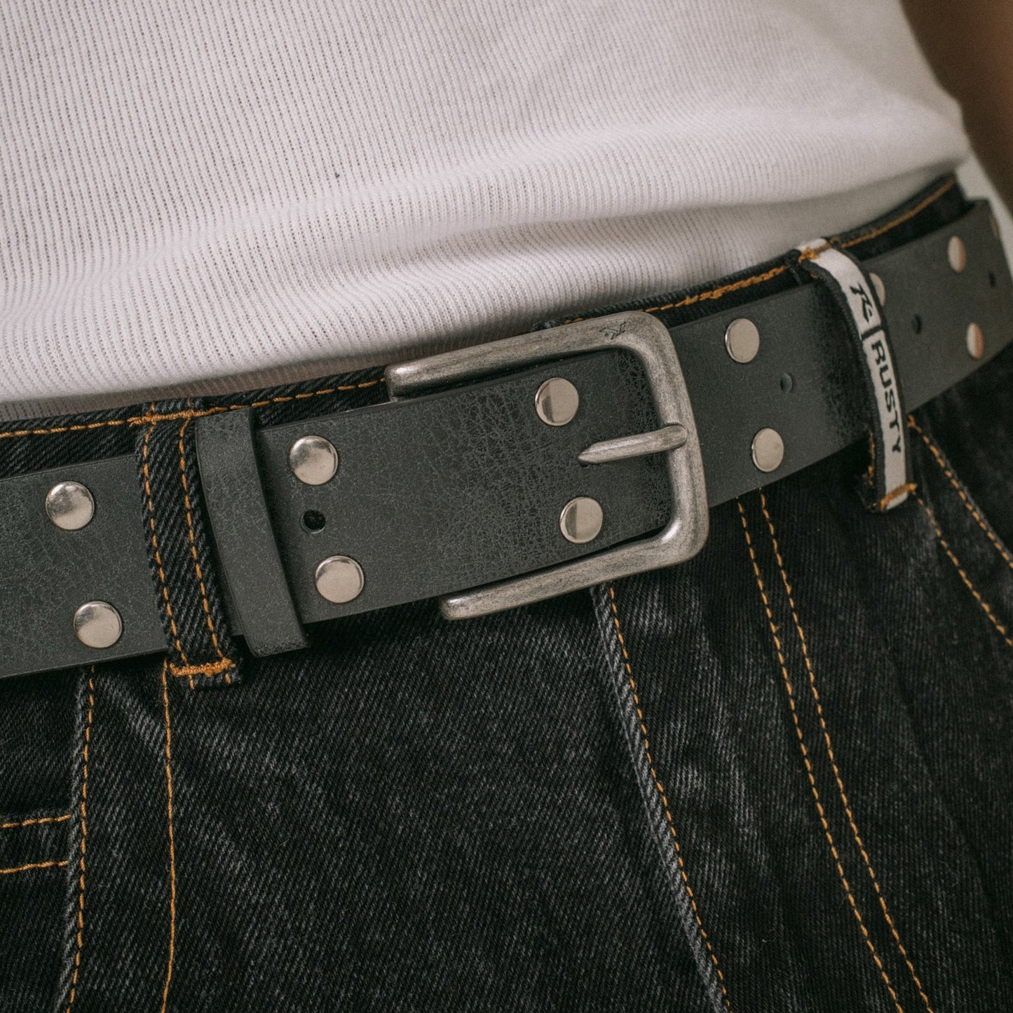 Cinturon Rusty Worn Out Stud Belt* Black