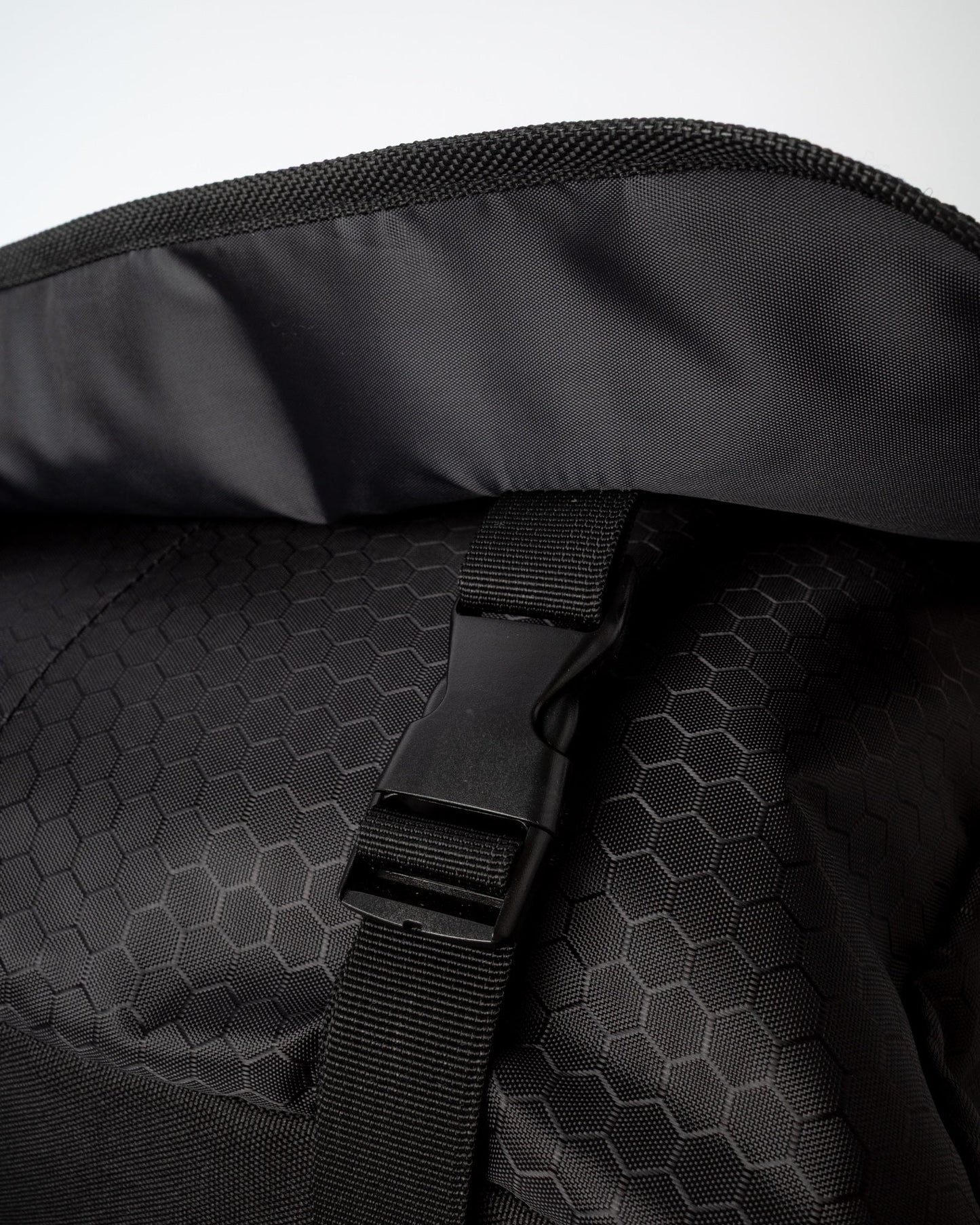 Bolso Rusty Voltage Messenger Bag Black/Sulphur