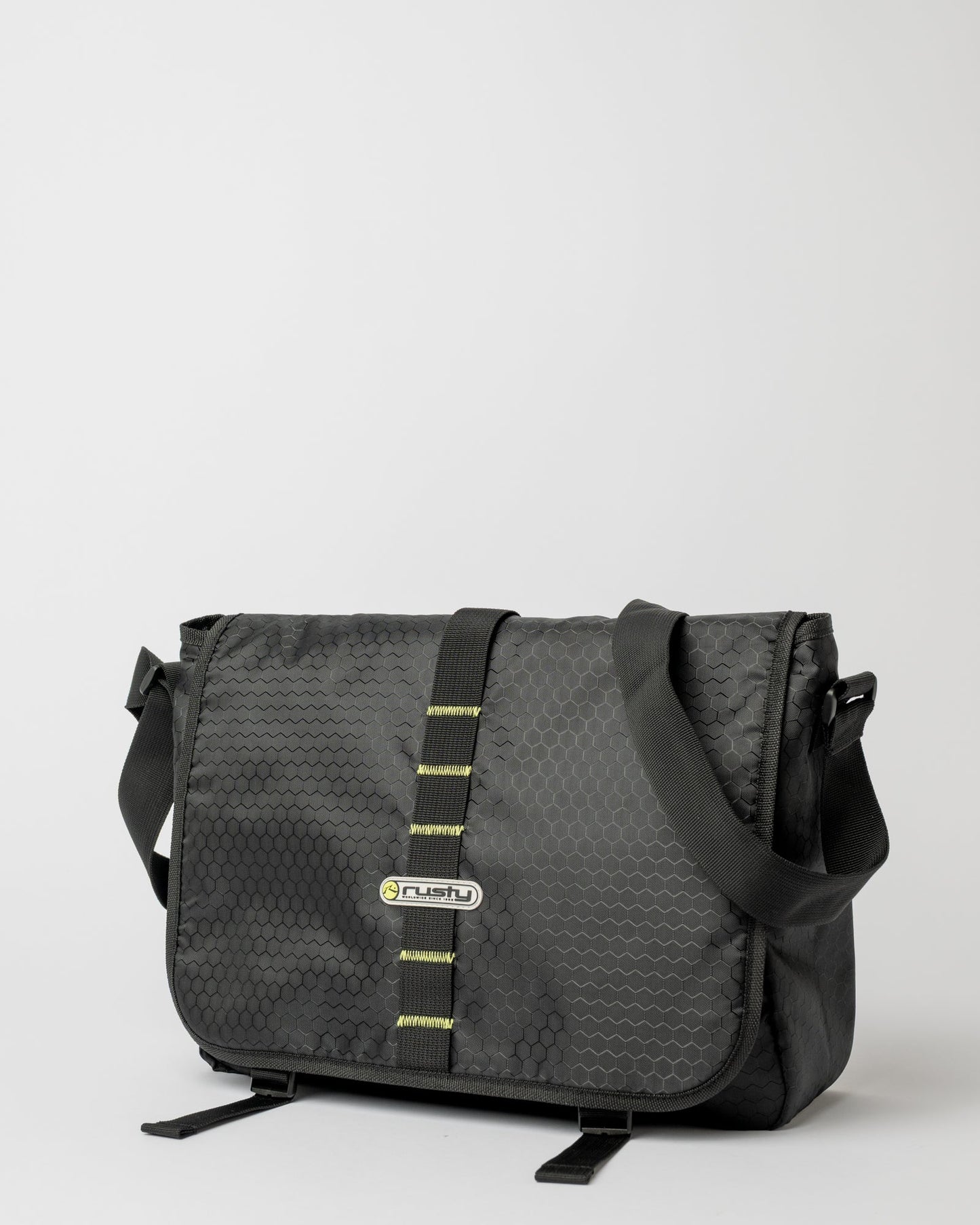 Bolso Rusty Voltage Messenger Bag Black/Sulphur