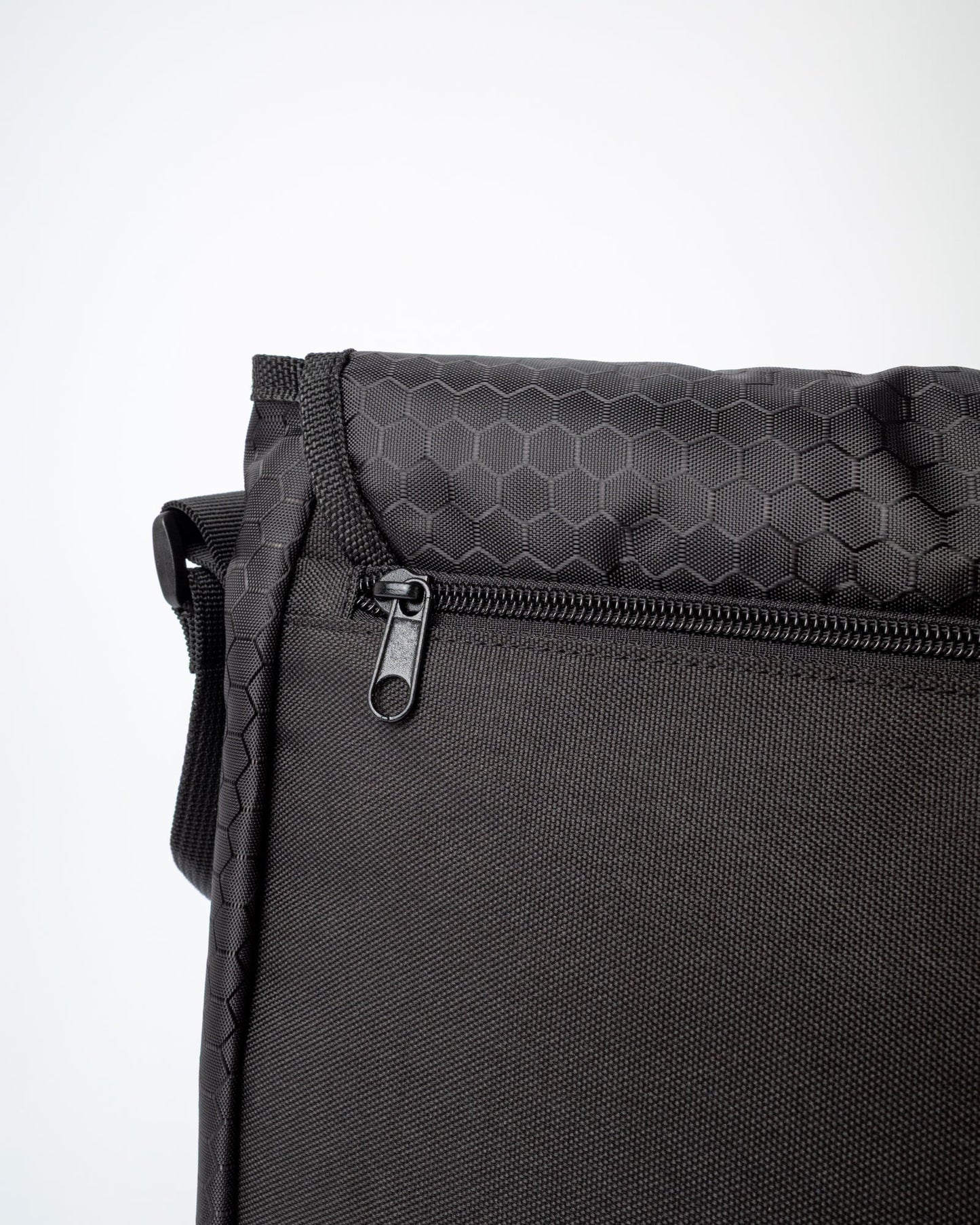 Bolso Rusty Voltage Messenger Bag Black/Sulphur