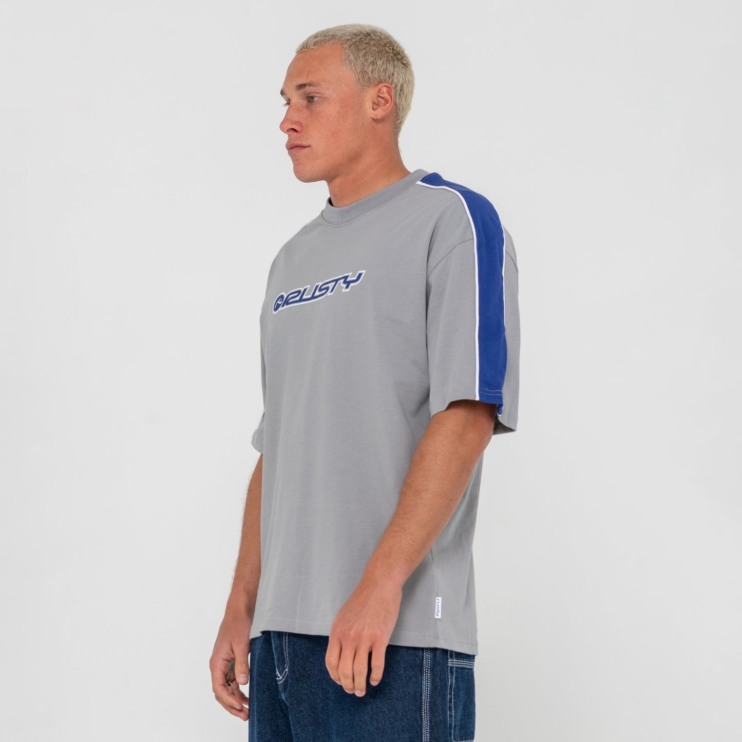 Remera Rusty Alonso Ultimate Grey/Mazarine